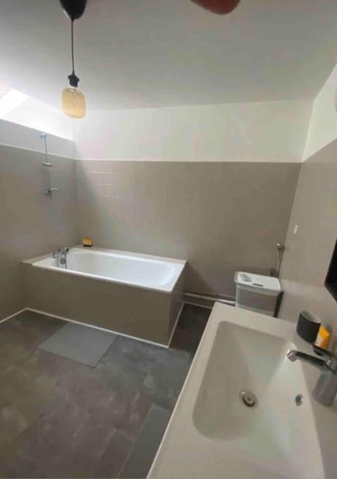 Appartement De Charme Au Coeur Du Centre Ville . Millau Exteriör bild